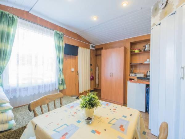Hotel Zacisze,Klonowa 17 Dźwirzyno Exterior foto